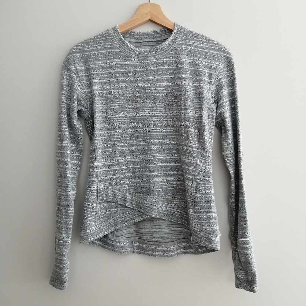 Lululemon Close To Crossing Long Sleeve Size 6 Jacquard Asphalt Gray White